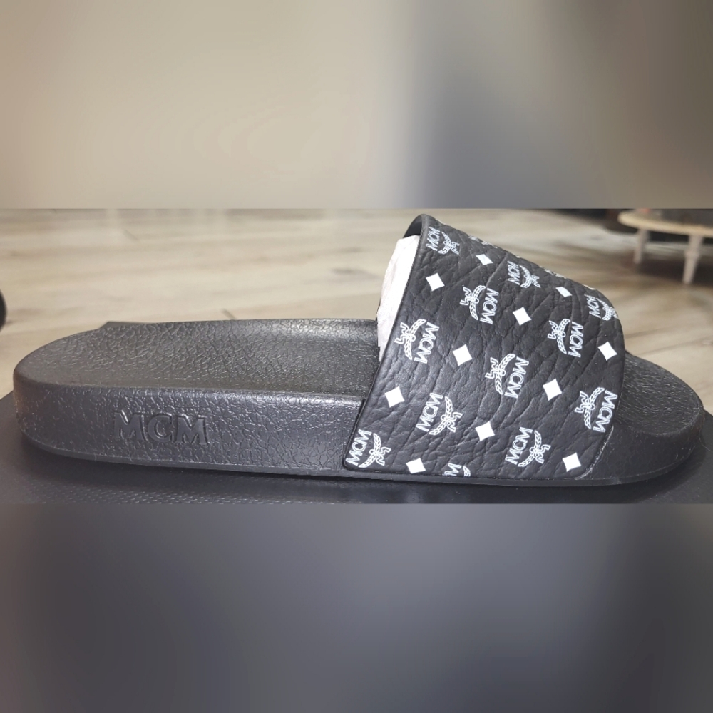 ✨️[NWT] lMCM Slides (9) & Claus M Reversible Belt Combo - Picture 11 of 16